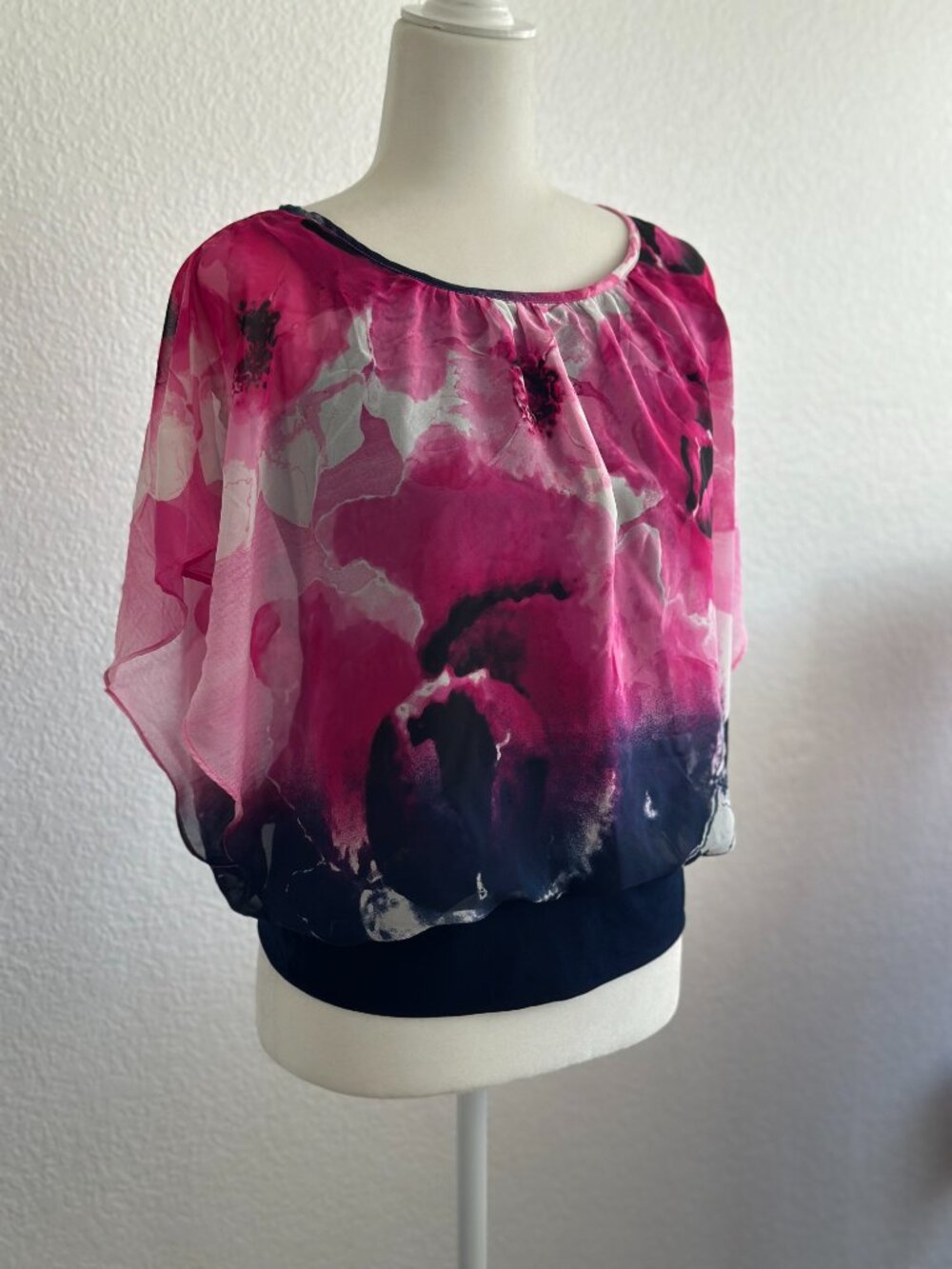 Style & Co Floral Chiffon Overlay Blouse Size Small Pink Navy Layered Top - Picture 3 of 6
